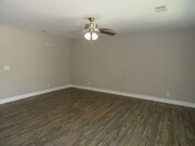 Photo - 300 1/2-204 1/2 E Mills Dr