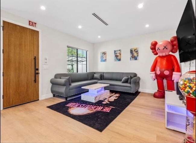 Photo - 2743 N Keystone St