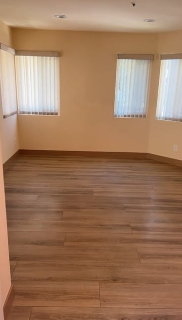 Photo - 1050 Thompson Ave