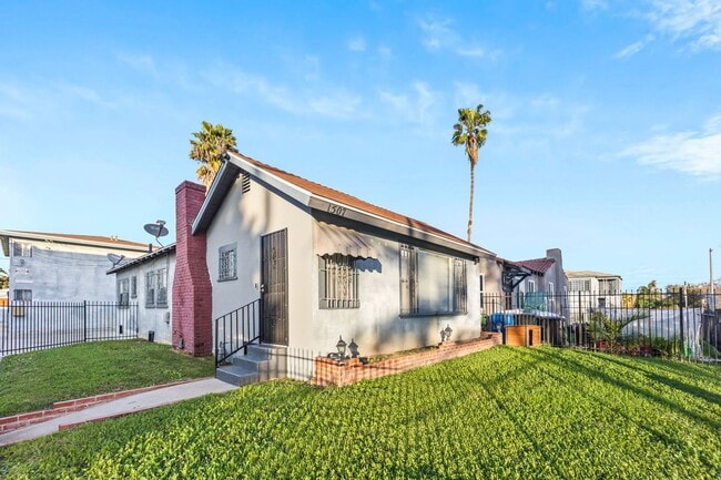 Photo - 1507 W 84th Pl Unit 1507 W. 84th Pl 7