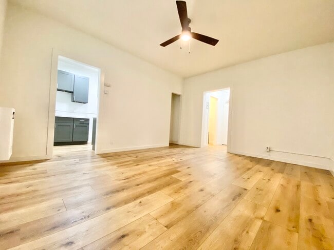 Photo - 960 S Oxford Ave Unit 120