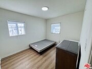 Photo - 640 W 81st St House