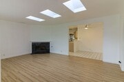 Photo - Great Three Bedroom! House