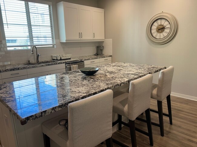 Photo - 212 Paramount Unit 212