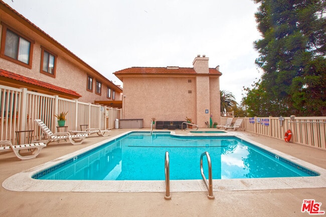 Photo - 4365 McLaughlin Ave Condo Unit 28