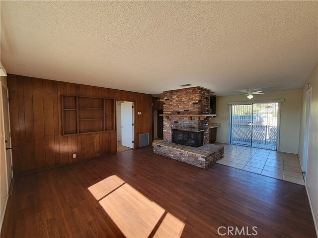 Photo - 19136 Outer Hwy 18 N