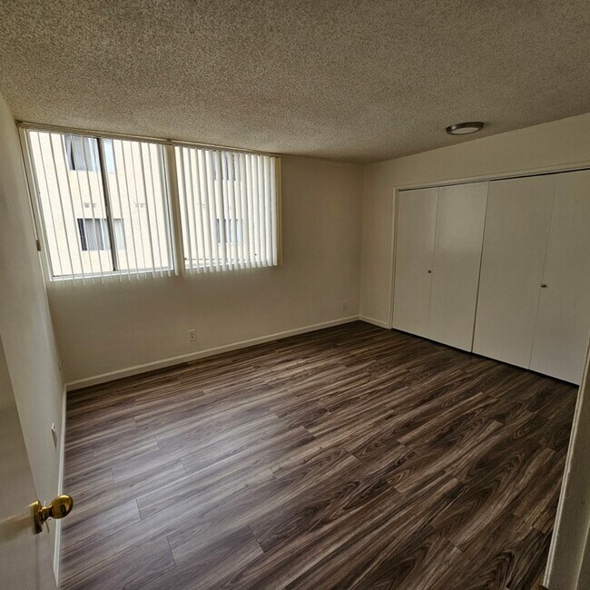 Photo - Balboa Palms Apartments