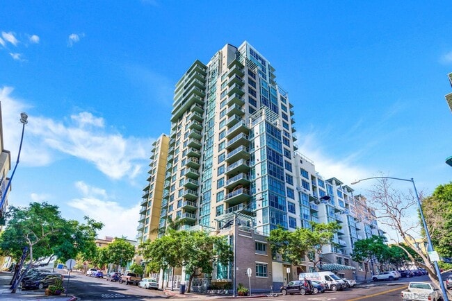 Building Photo - 850 Beech St Unit 315 Rental