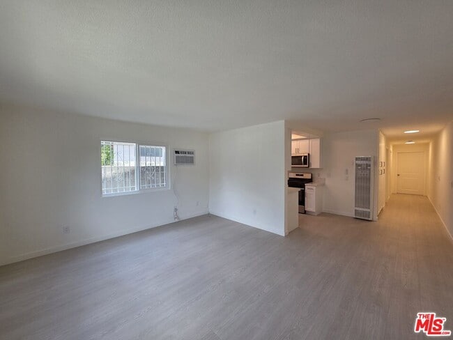 Photo - 912 N Ridgewood Pl Unit 2