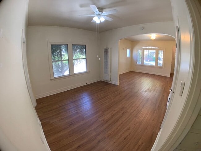 Building Photo - lasalle Unit 4109