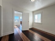 Photo - **2255 Linden Ave Long Beach** Downstairs 1 bedroom 1 bath !!2 weeks free OAC!! Unit 2255