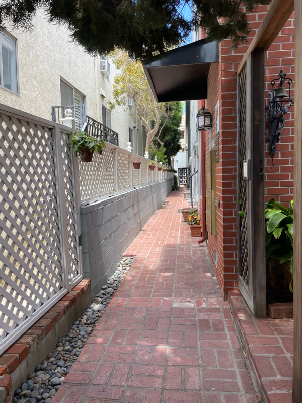 Photo - 909 6th St Apartment