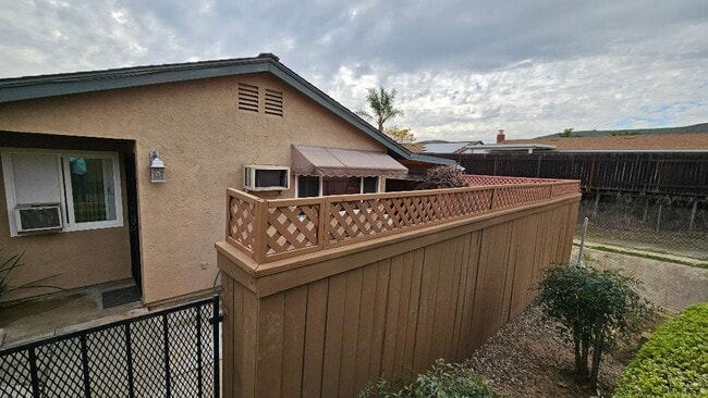 Building Photo - 10216 Princess Sarit Way Unit 10310197