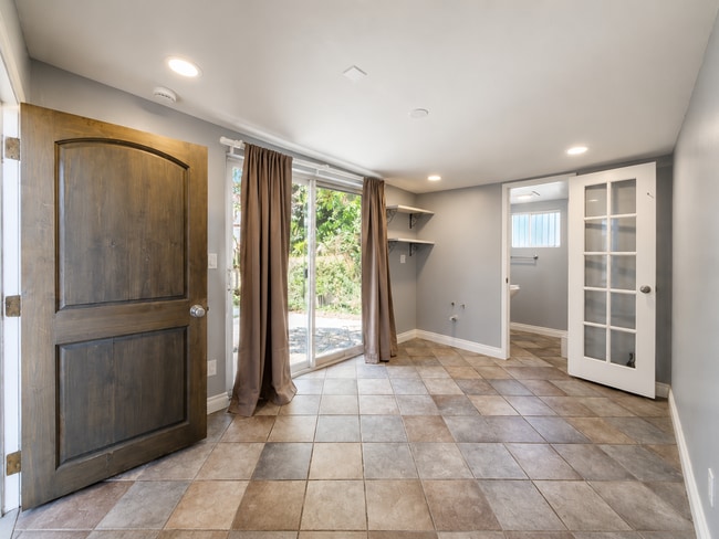 Photo - Amazing 3 Bedroom 2 Bath House in Best Neighborhood