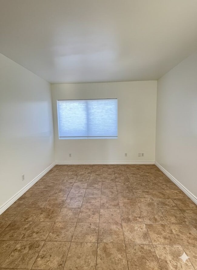 Photo - One Bedroom Southside Apartment with Garage!