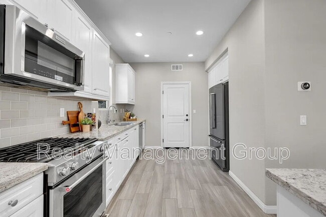 Photo - 16316 Veridian Cir