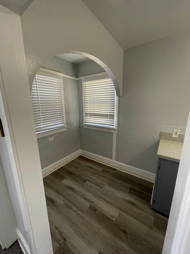 Photo - madison Unit 1533