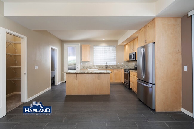 Building Photo - 3528-3538 Indiana Street Unit 3528
