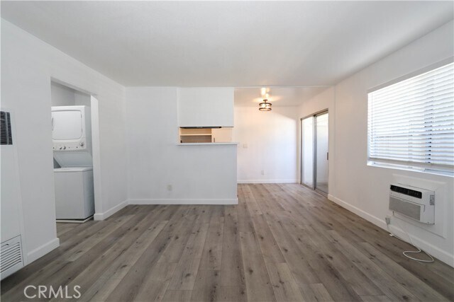 Photo - 460 Vista Ave