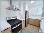 Photo - 250 N Cordova St