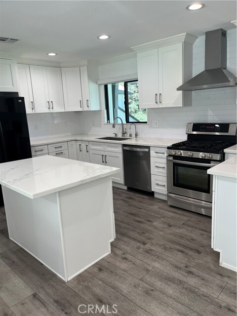 Photo - 17360 Lemac St