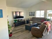 Photo - 525 W El Norte Pkwy House