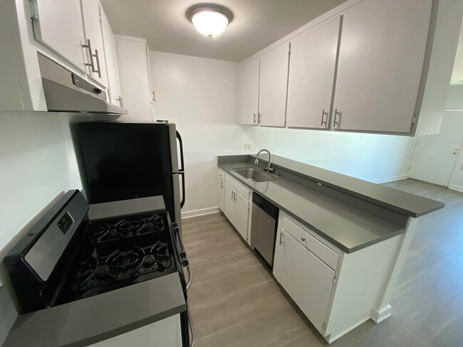 Photo - 5307 Sepulveda Blvd Unit 319