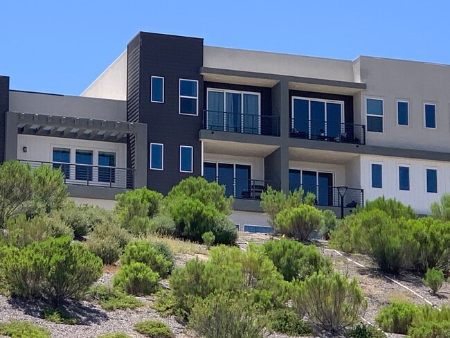 State of the Art-Trendy 1+1 Luxury Condo i... - State of the Art-Trendy 1+1 Luxury Condo i... Unit 202