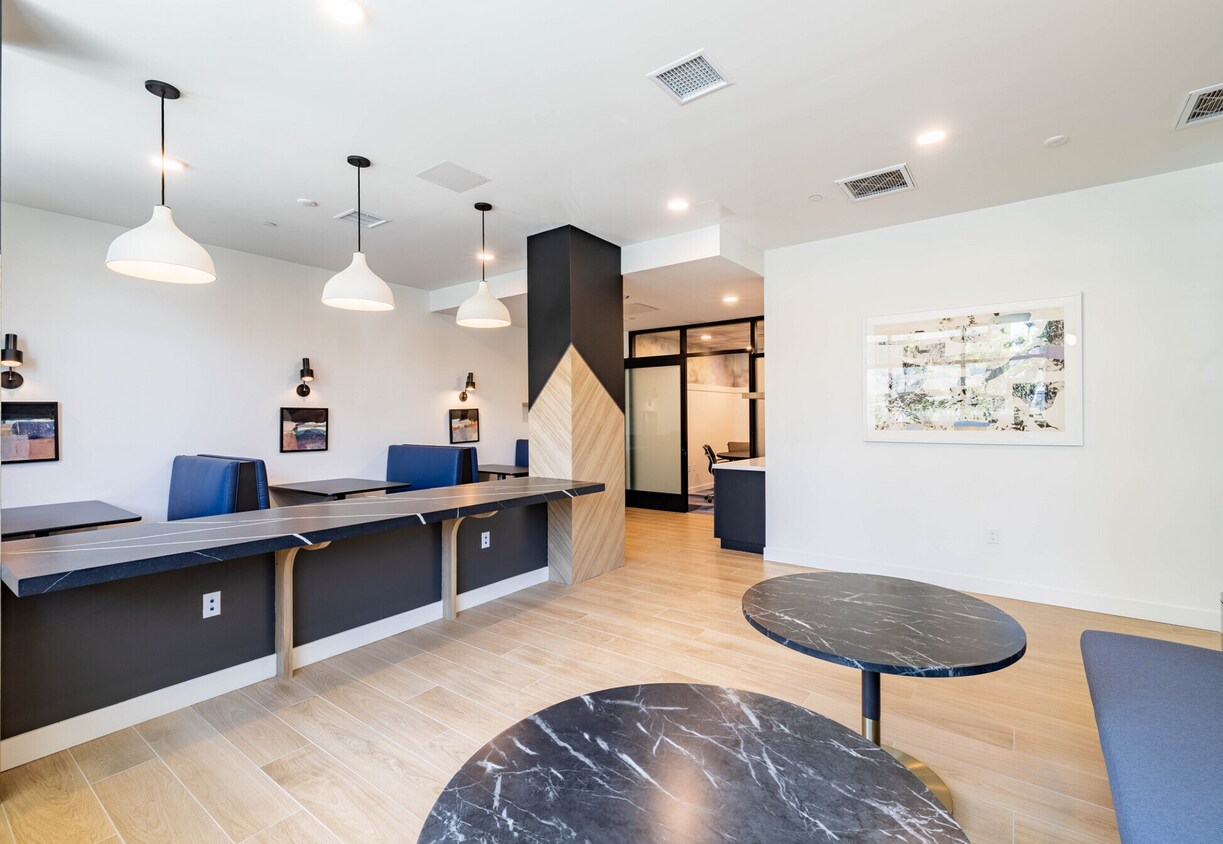 Floor Plan - 2 Bed 2 Bath - 1101 sqft