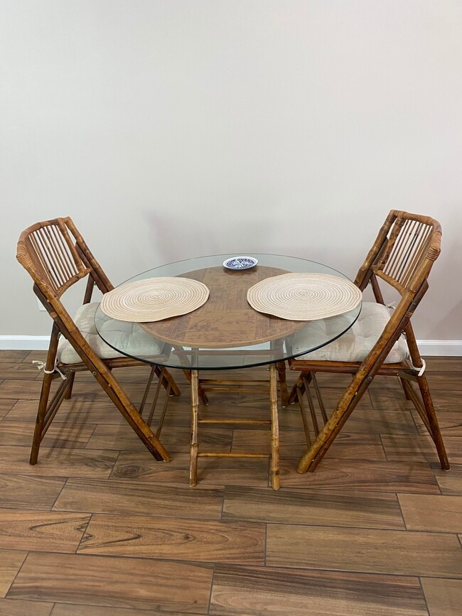 Photo - 3675 Kelton Ave Unit detached apartment