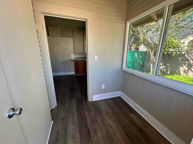 Photo - 411 W Chestnut Ave Unit B