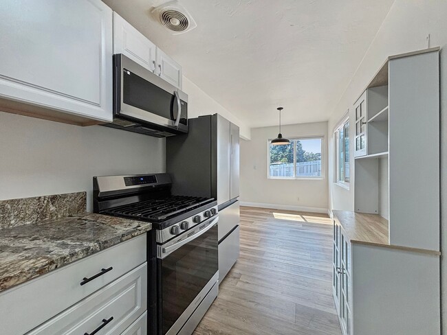 Charming 3BD/1BA House in South Park w/ W/... - Charming 3BD/1BA House in South Park w/ W/...
