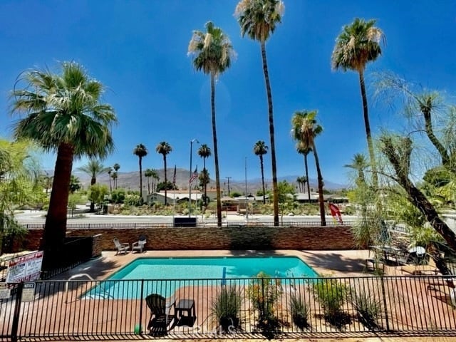 Building Photo - 44220 San Pablo Ave Unit 4