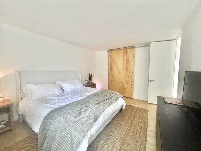 Photo - 6333 La Jolla Blvd Unit 179