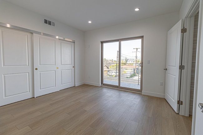 Photo - 3672 W Imperial Hwy Unit 202