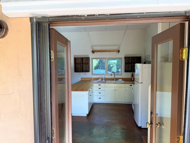 Entrance - 949 Crater Oak Dr Unit Oak Tree