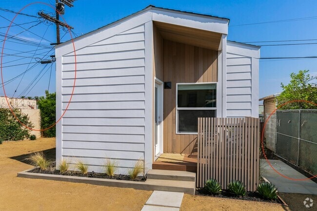 Building Photo - 5990 Airdrome St Rental