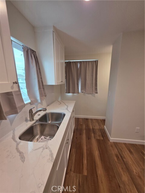 Photo - 615 N Fries Ave