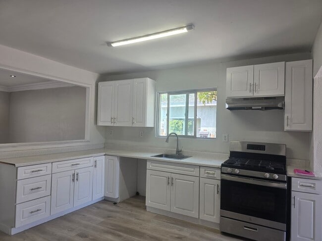Photo - 3509 W Flower Ave