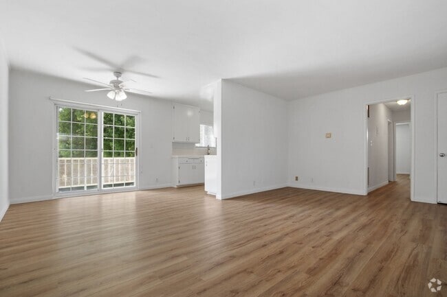 Building Photo - 529 Montana Ave Rental