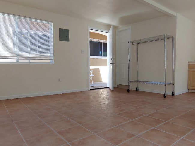 Photo - 5345 Northridge Ave