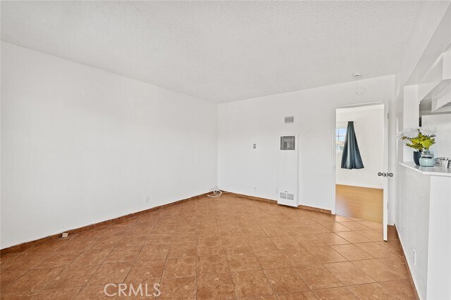 Photo - 330 W Laurel St Unit C