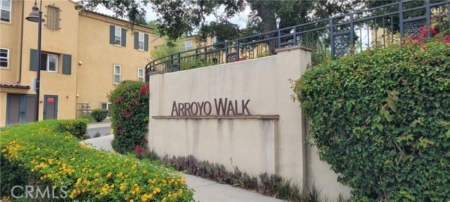 Building Photo - 278 S Arroyo Dr