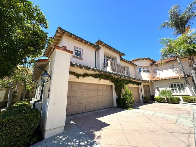 Beautiful 3Bd/2.5Ba Spacious Home in Tustin! - Beautiful 3Bd/2.5Ba Spacious Home in Tustin!