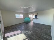 Photo - Great commuter location!