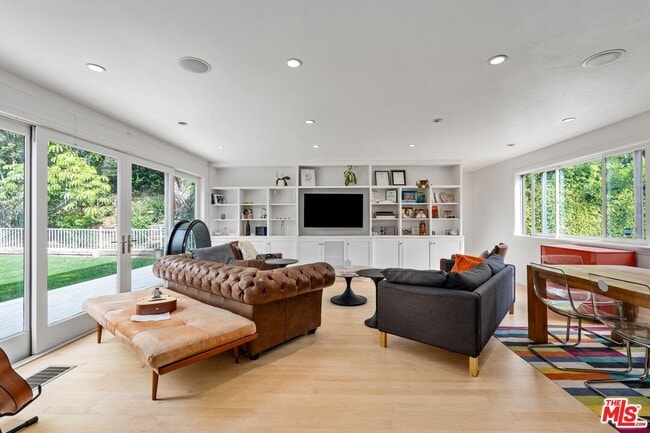 Photo - 1862 Kimberly Ln