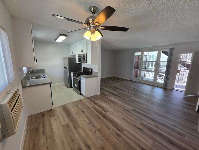 Photo - 1732 N Harvard Blvd Unit 108