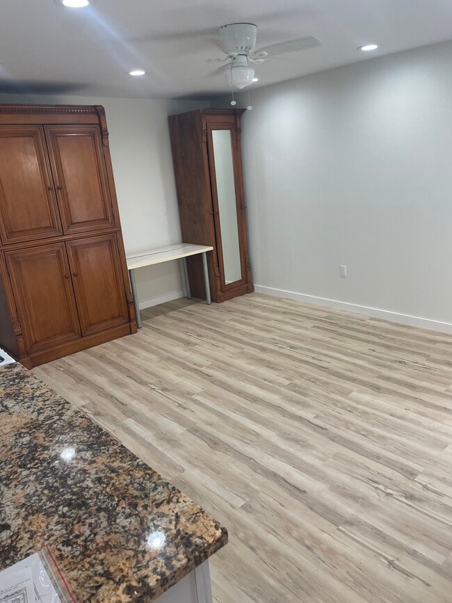 Photo - 1712 W 147th St