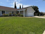 Photo - 632 Heather Ave