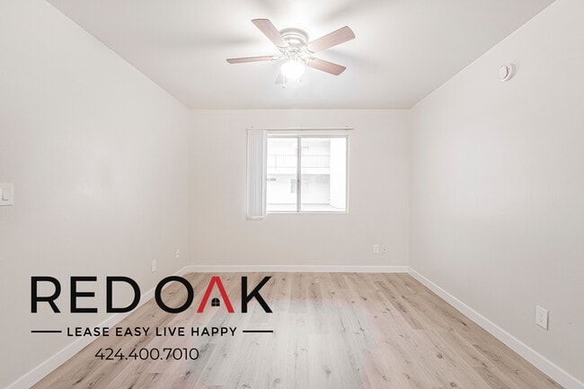 Photo - 14655 Sylvan St Unit 107